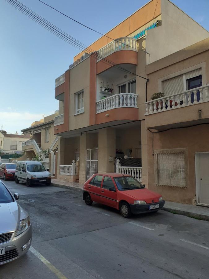 Apartament Calle Los Gases 69 Torrevieja Buitenkant foto